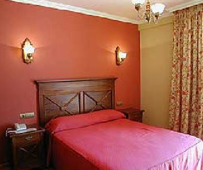 Imperion Hotel Cangas de Onis Ruang foto