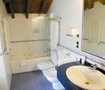Imperion Hotel Cangas de Onis Bagian luar foto