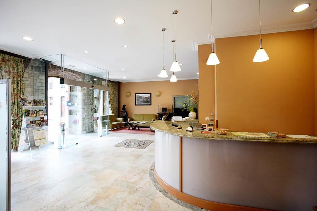 Imperion Hotel Cangas de Onis Bagian luar foto