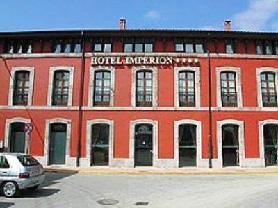Imperion Hotel Cangas de Onis Bagian luar foto